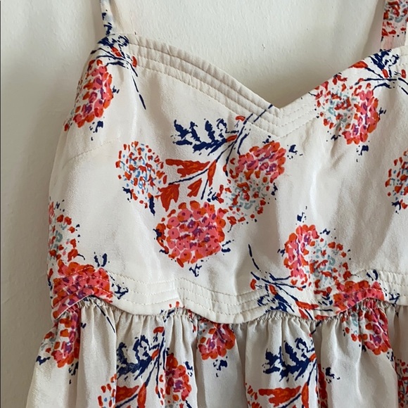 Floral flow top - Picture 2 of 5